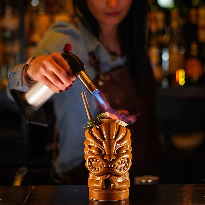 Hawaiiaanse Tiki-mokken, cockt - Wine With Beer Cocktail recensie en prijs